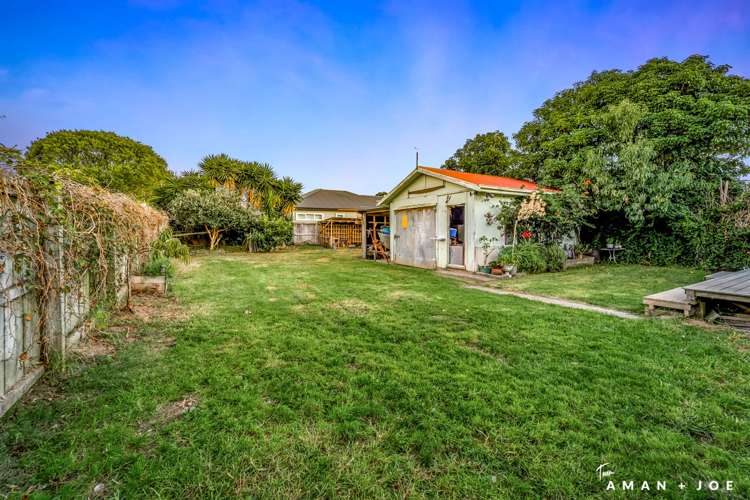 37 Wainui Avenue Point Chevalier_6