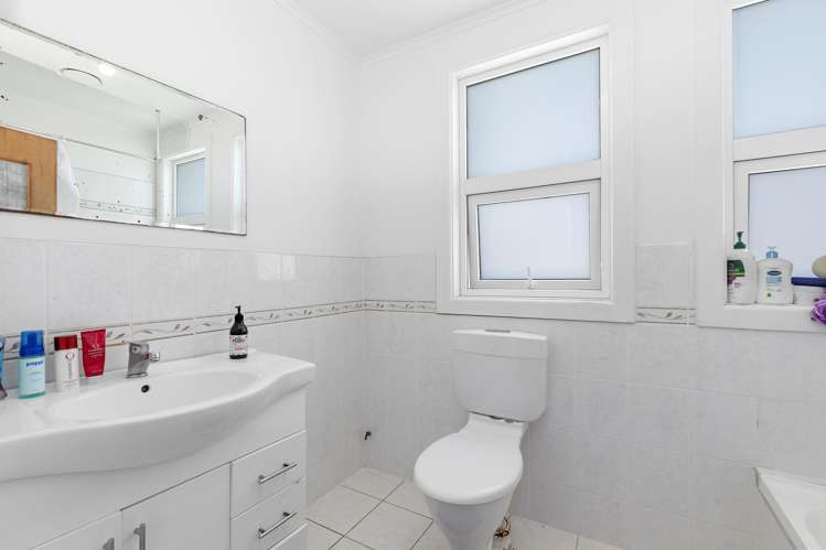 6/1 Aurora Street Petone_13