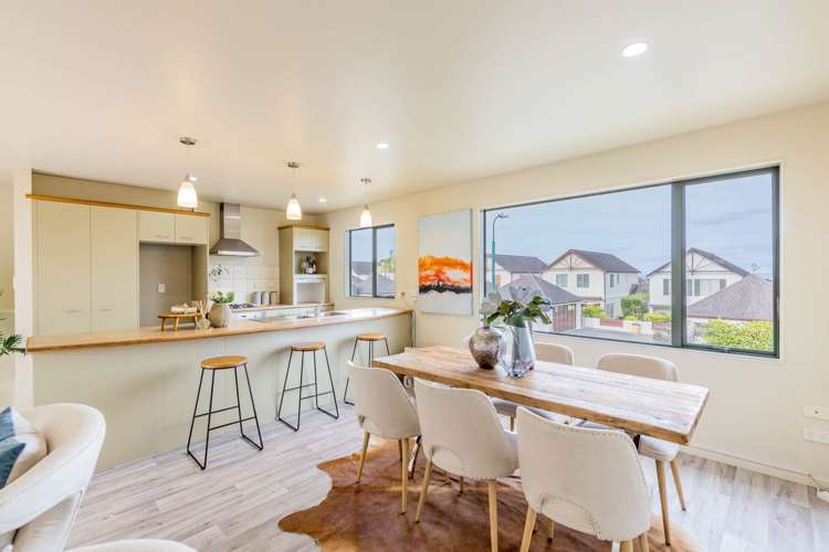 235 Alec Craig Way Gulf Harbour_8