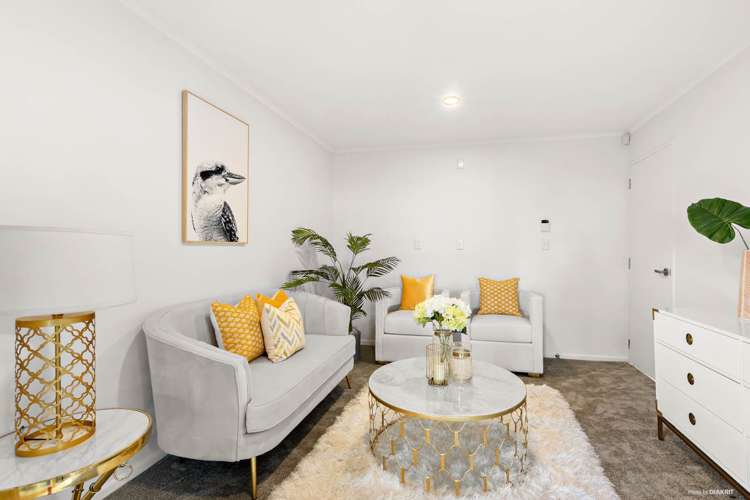 8 Hubert Henderson Place Remuera_12