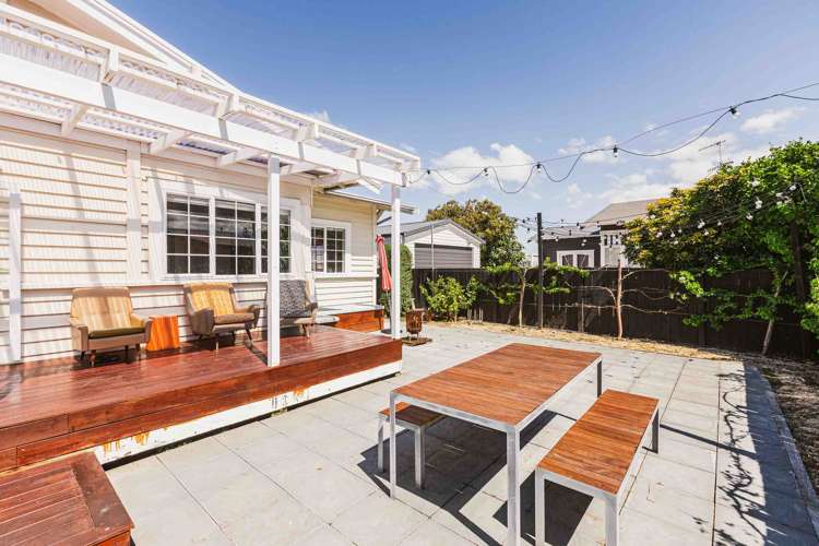 14 McVay Street Napier South_14