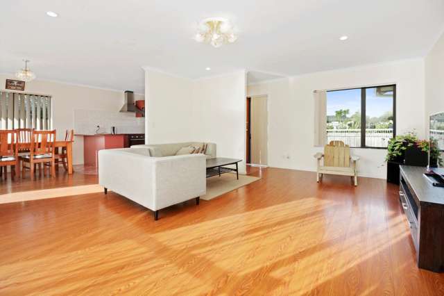 23 Titchmarsh Crescent Flat Bush_1