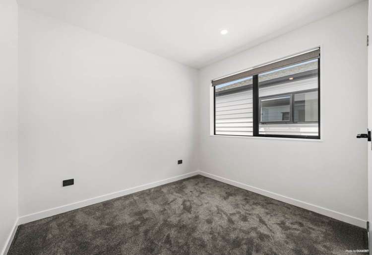 5 Spars Road Milldale_11