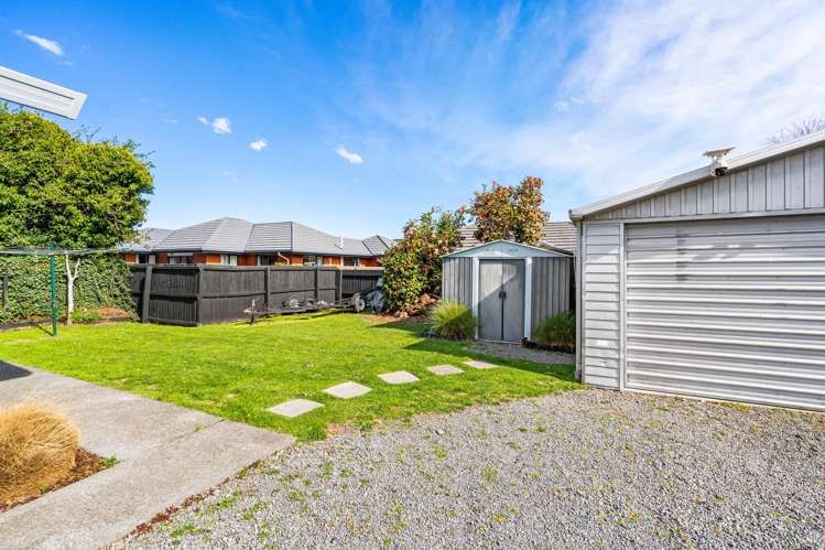 42 Wildberry Street Woolston_16