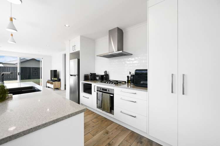 40 Voight Avenue Chartwell_4