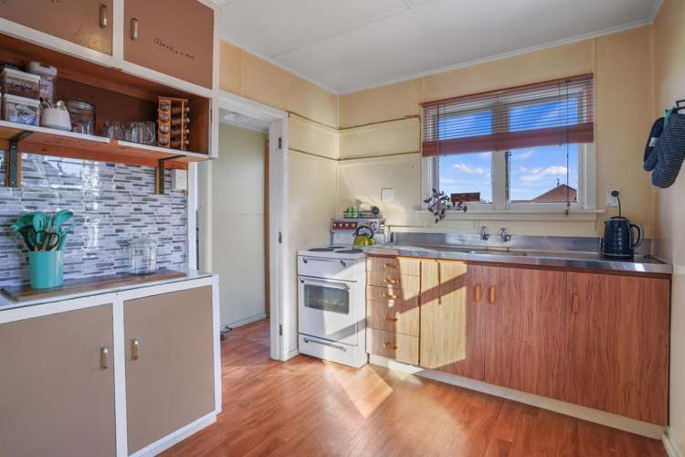 13 Wycola Avenue Hei Hei_6