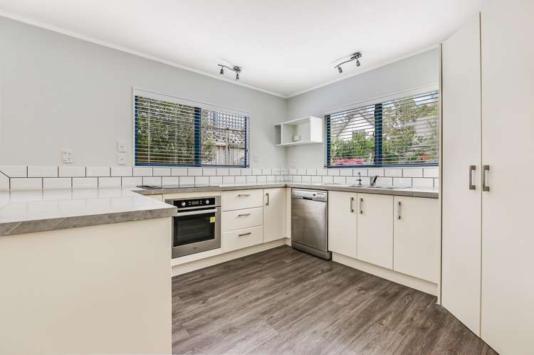 27 Greenfield Drive Western Heights_19