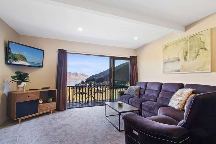 5/14 Malaghan Street Queenstown_1