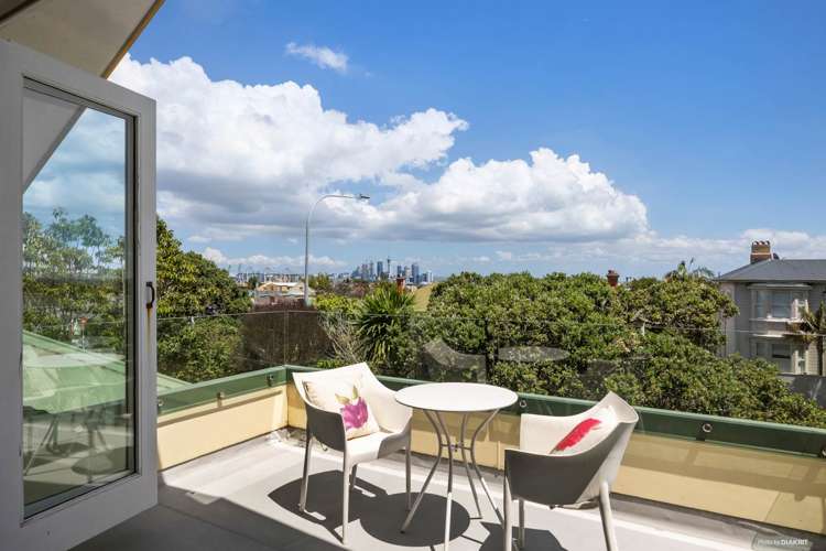 88 Victoria Road Devonport_24