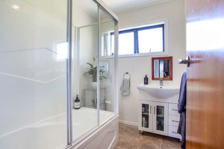 98 Garfield Road Helensville_10