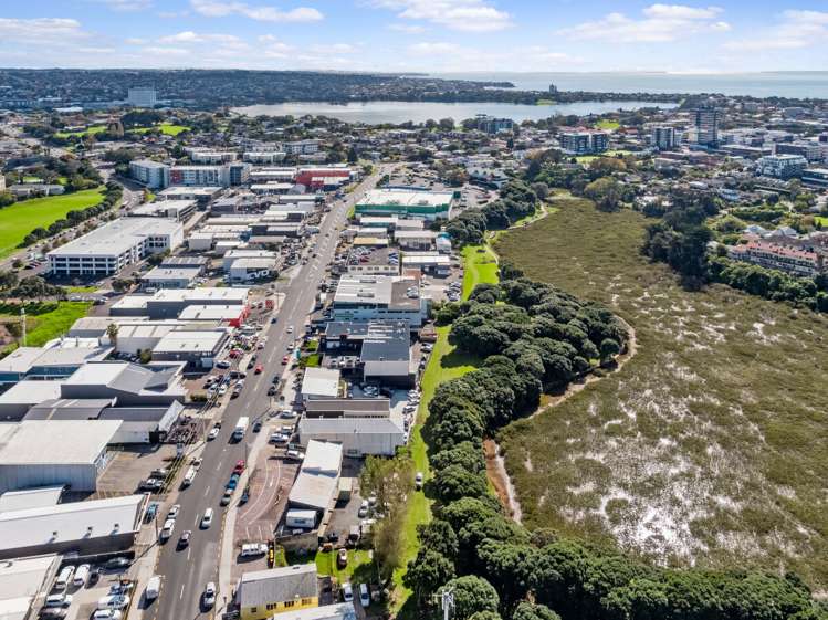 4244 Barrys Point Road Takapuna North Shore City Commercial
