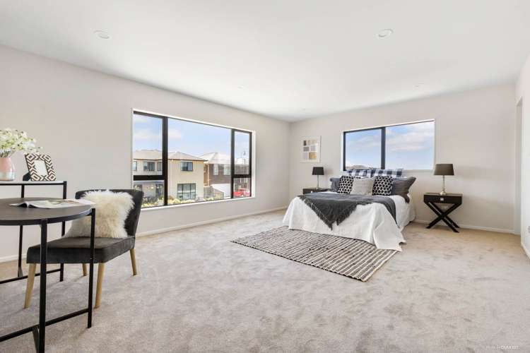 22 Castlebane Drive Flat Bush_12