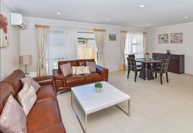 9 Kirkaldy Street Wattle Downs_3