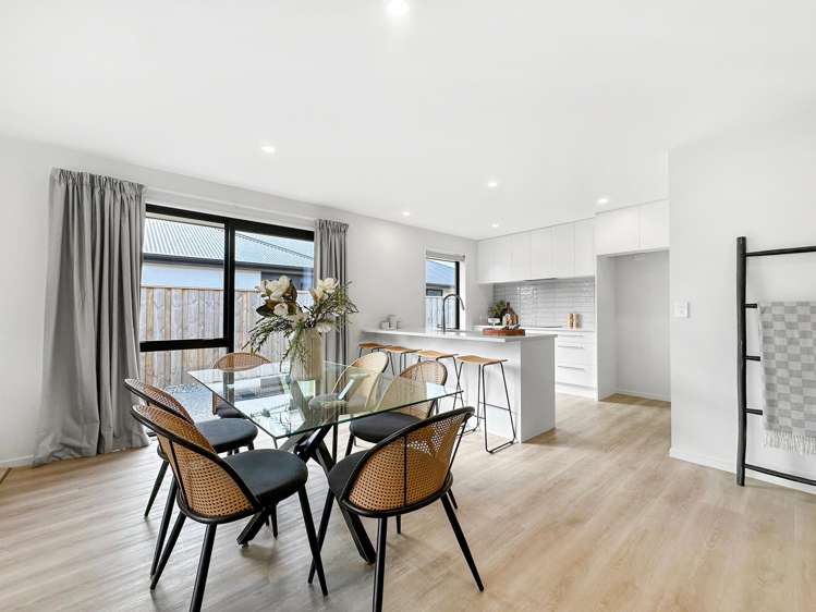 16 Mehrtens Crescent Woodend_1