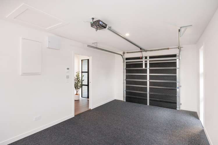 2 Albert Street Palmerston North Central_14