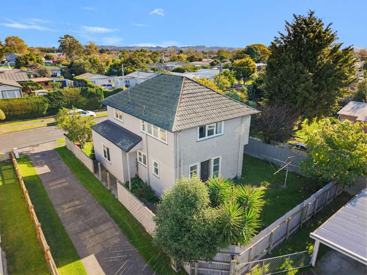 2/38 Wordsworth Crescent_3