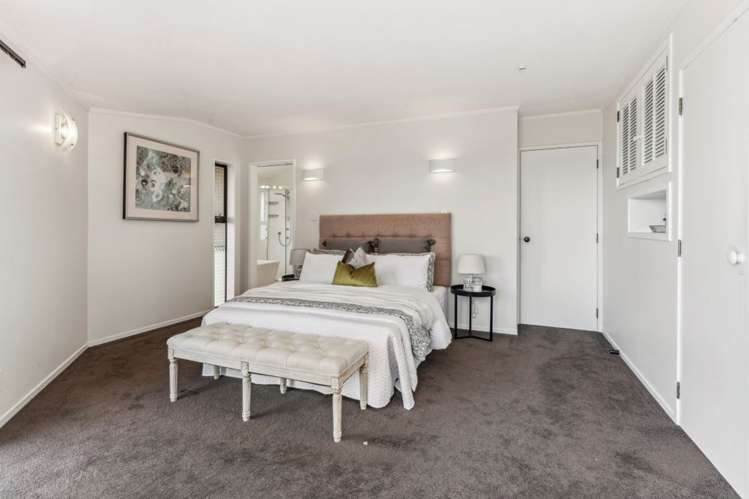 1/166 & 166 Clovelly Road Bucklands Beach_6