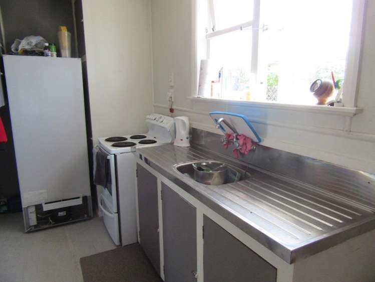 3 Surrey Street Solway_2