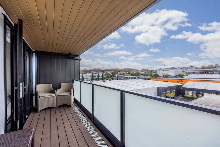 2J/250 Richmond Road_4