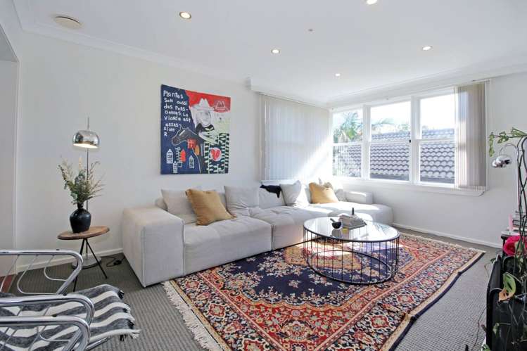 32 Holland Avenue Point England_1