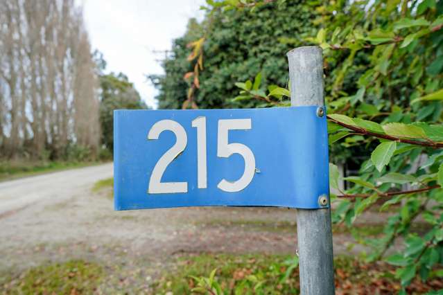 215 Rakahouka Grove Bush Road Winton Surrounds_1