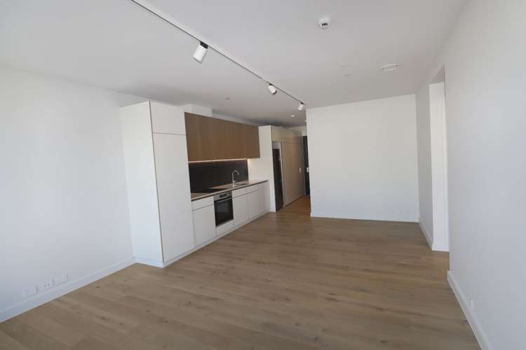 704/161 Victoria Street 2185_3