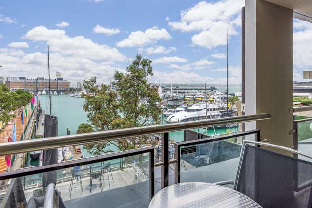 210/85 Customs Street West Auckland Central_1