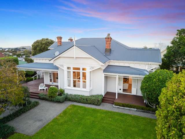 Eye to the Future for this Grand DGZ Villa