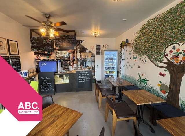 Espresso Cafe - Cheap Rent - 5 Days