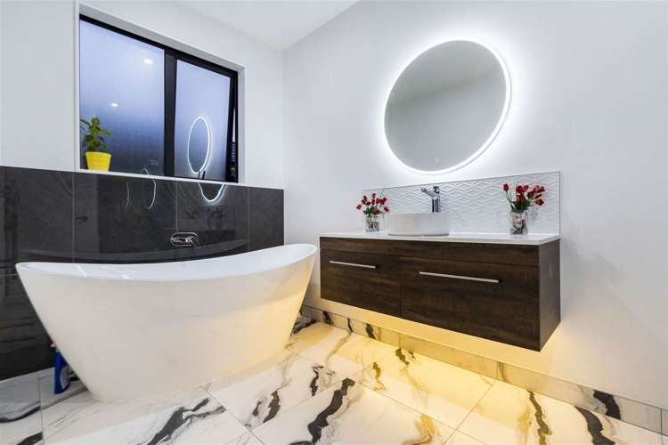 52 John Holmes Road_1