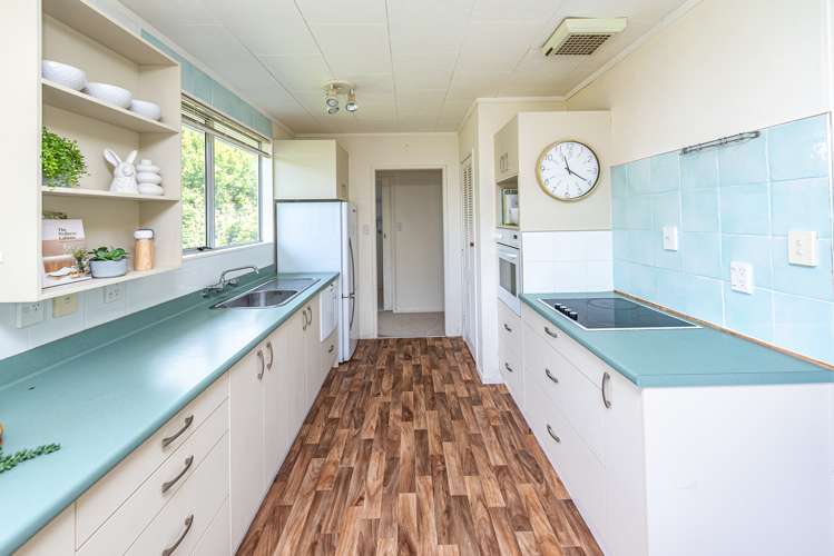 8 Photinia Place Aramoho_4