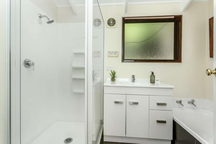 22 Charlton Avenue Mount Eden_16