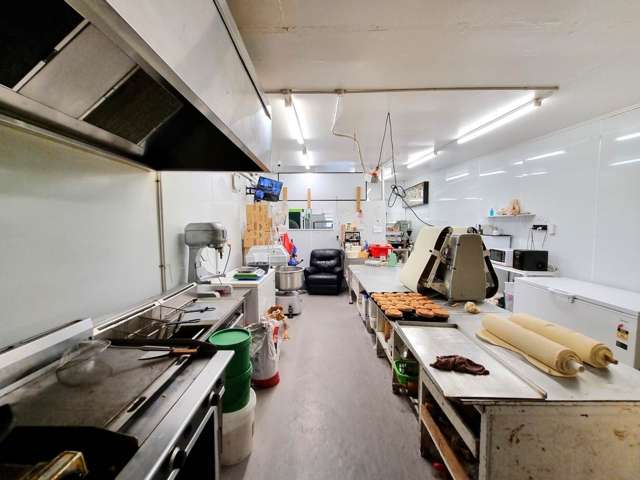 Shop 3/574-576 Te Atatu Road Te Atatu Peninsula_4