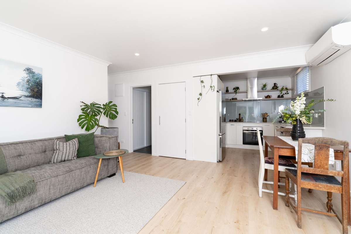 21 Government Road_2