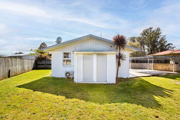 38A & 38B Anthony Crescent Bader_19