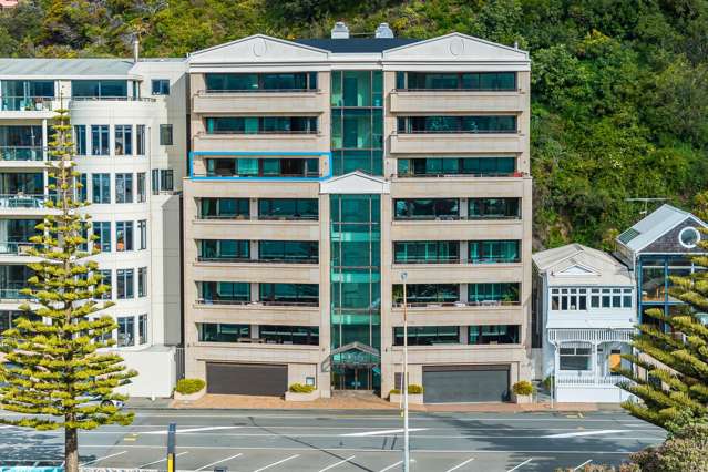9/166 Oriental Parade Wellington Region_1