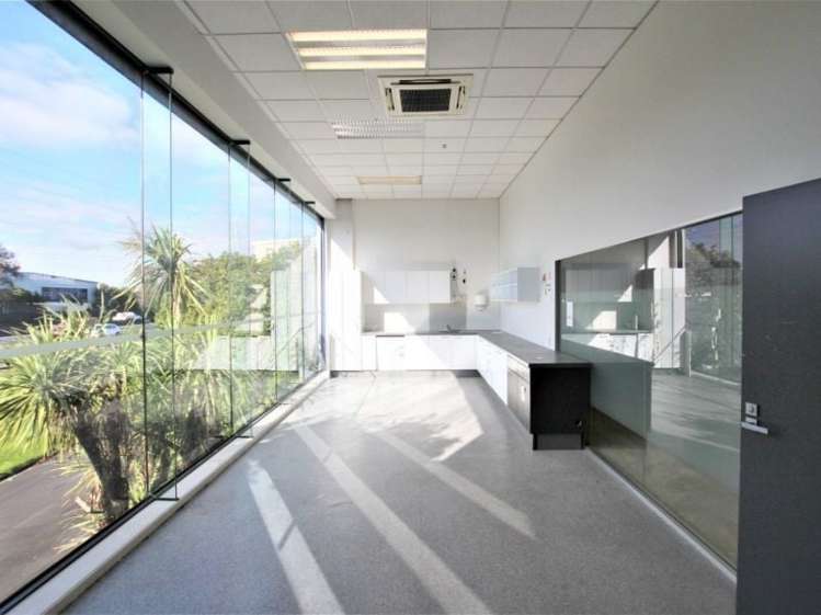 Whole Space/14 George Bourke Drive Mount Wellington_6