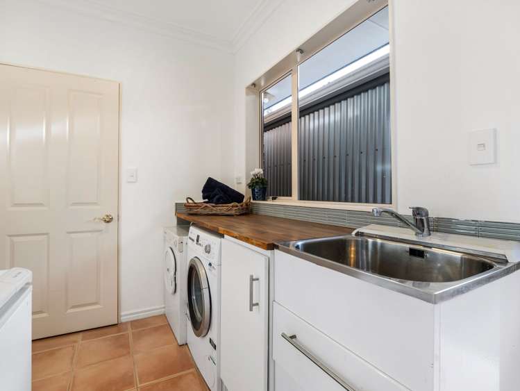 152 Gravatt Road Papamoa Beach_15