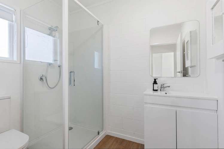 8/27 Nikau Street New Lynn_7