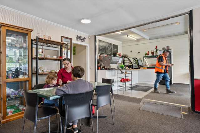 2002 Paparoa Valley Road Paparoa_3