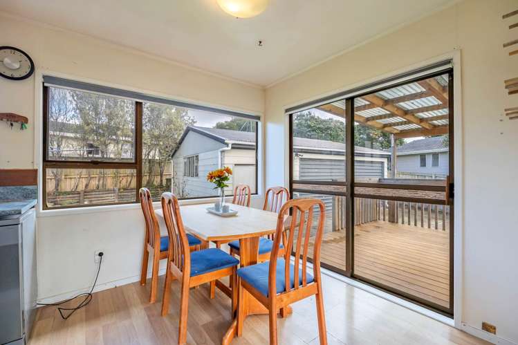 12 Camphora Place Ranui_9
