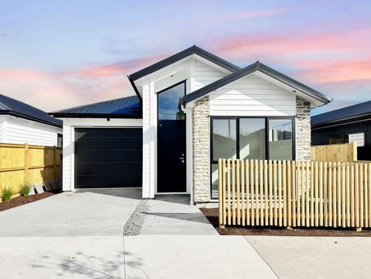 386 Te Taruna Drive_0