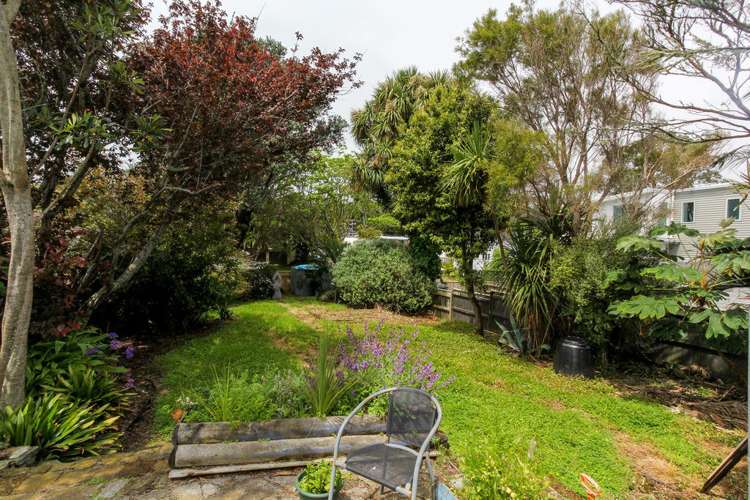 14 Pendarves Street New Plymouth Central_13