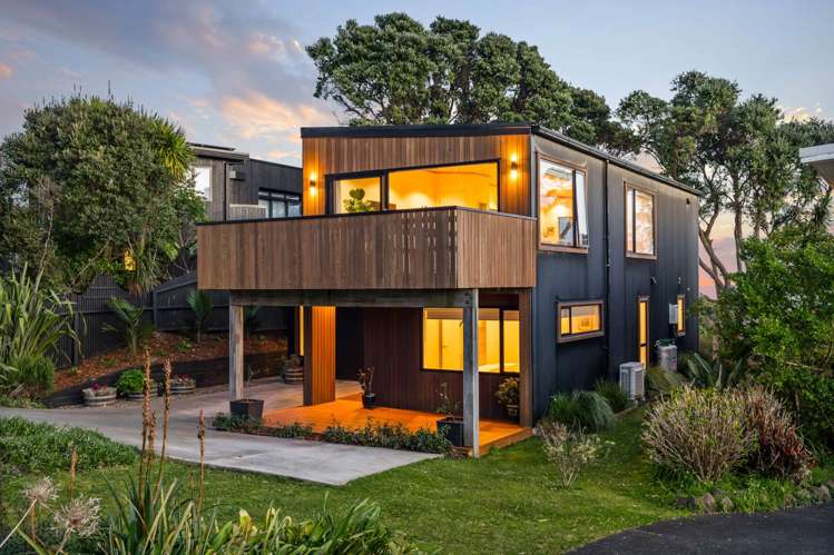 95 Waitea Road Muriwai_1
