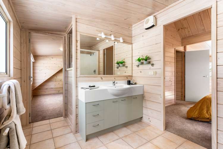 105b Motu Capri Pauanui_19