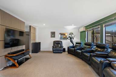 3 Richard Hill Close_4
