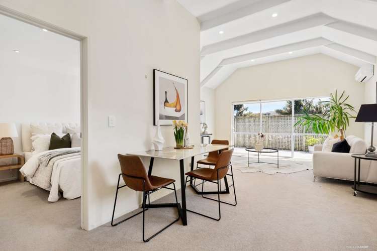 83 Fernhill Way Oteha_15