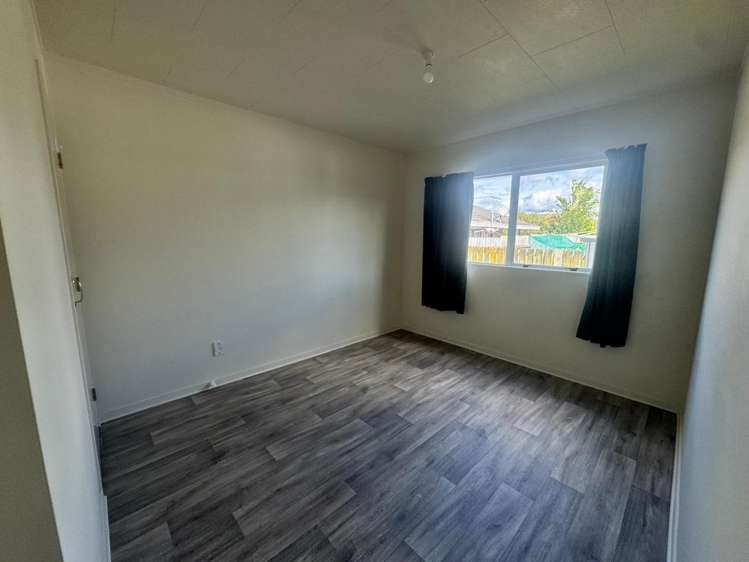 B/12 Sturges Road Henderson_7