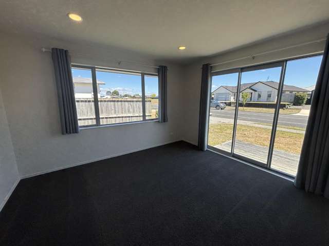 95 Watkins Road 11373_3