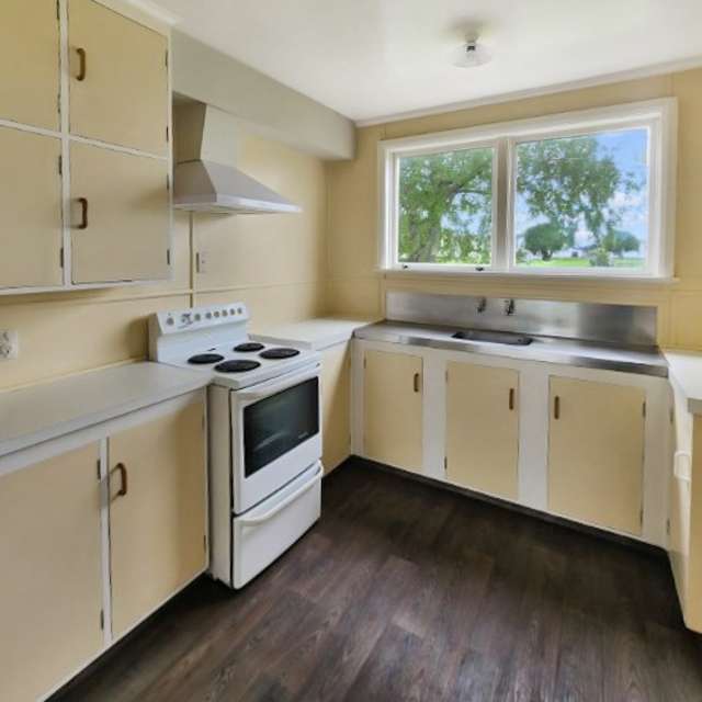 40 Devon Crescent 10985_1